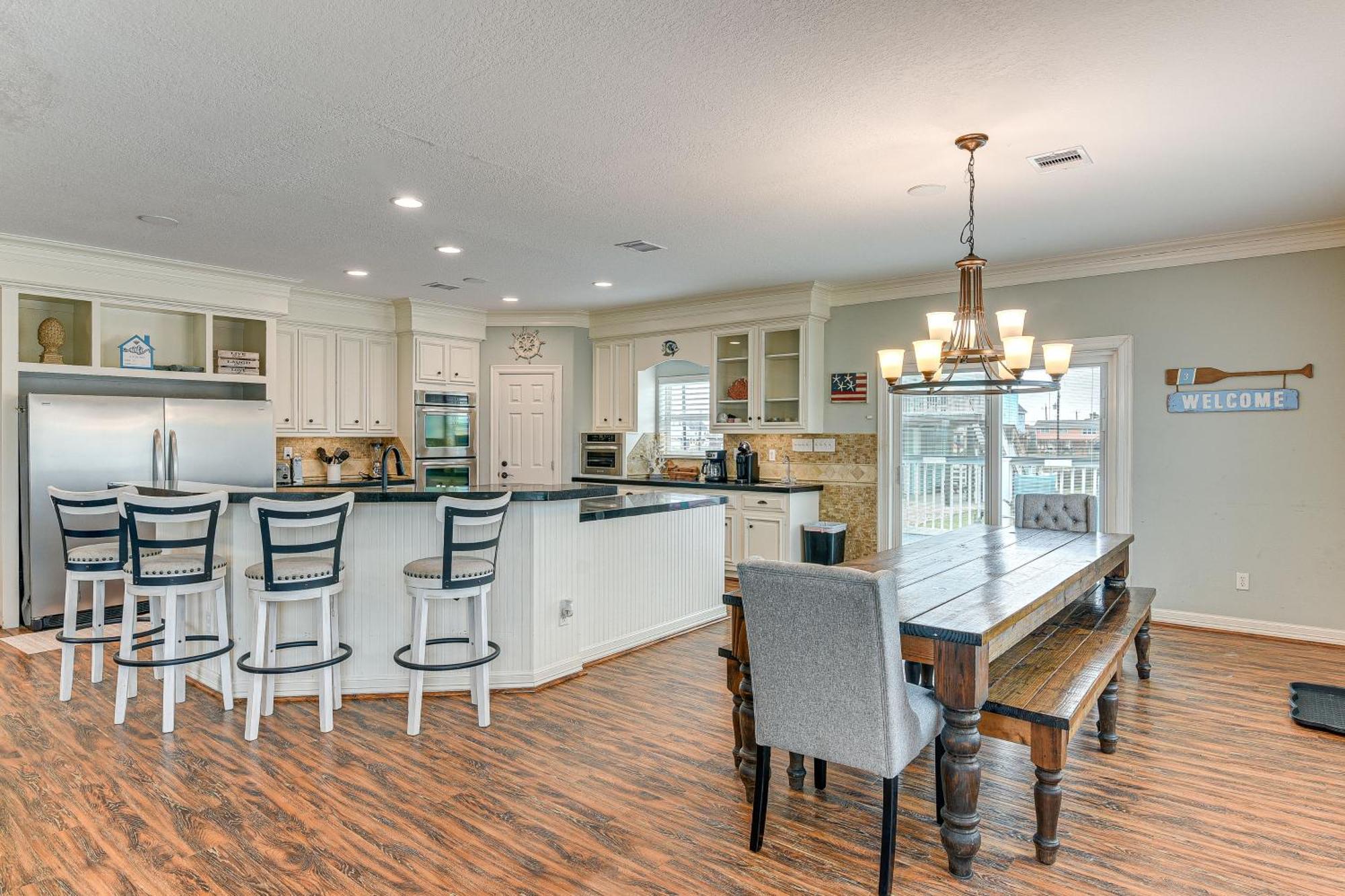 Large Group Gulf Retreat, Steps To Surfside Beach! Экстерьер фото